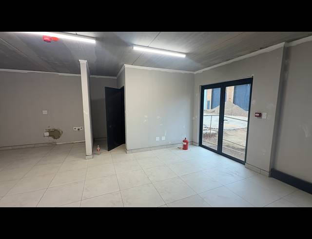 395M² WAREHOUSE FOR SALE IN BARTLETT